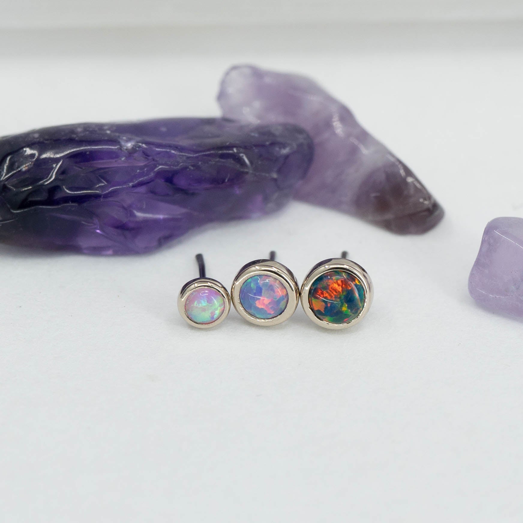 Cabochon Gem End
