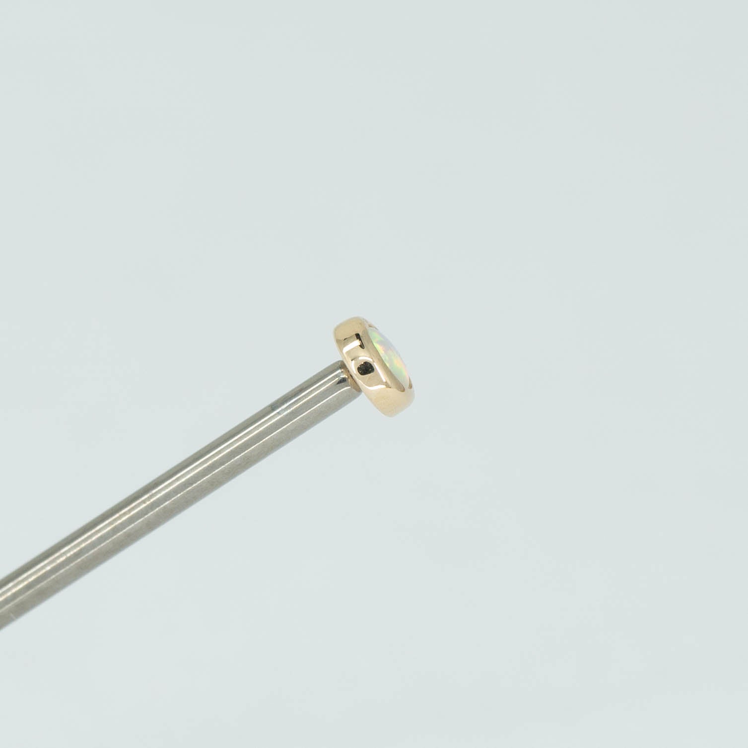 Cabochon Gem End