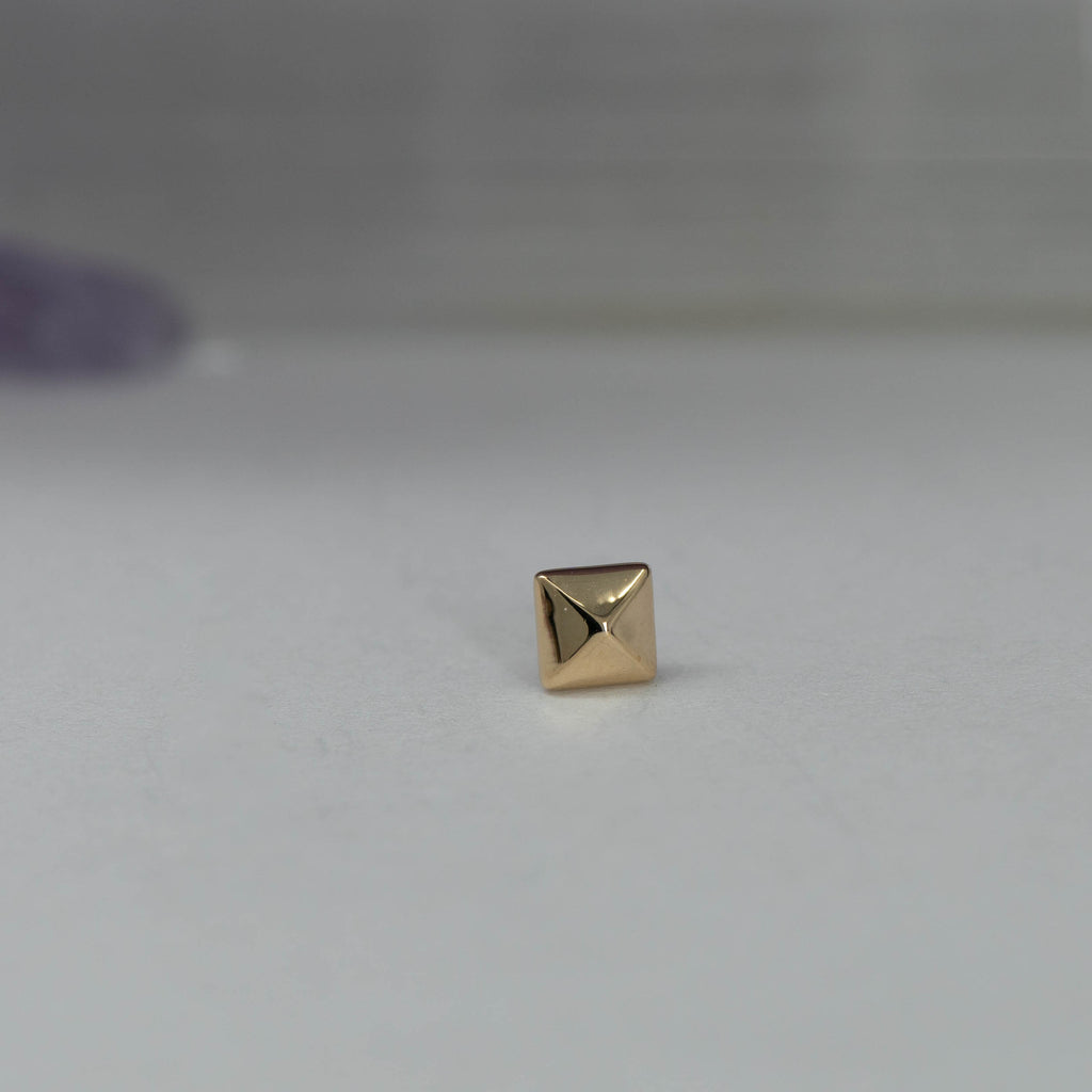 Pyramid Stud