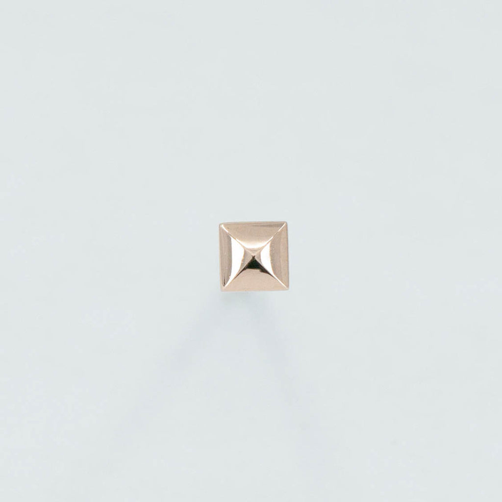 Pyramid Stud